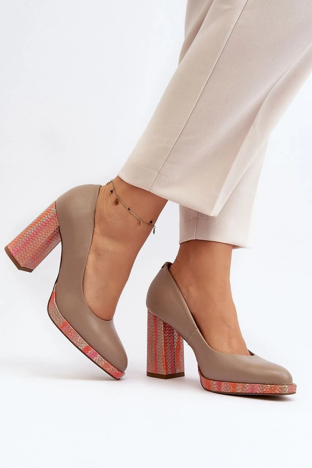 Block heel pumps Step in style