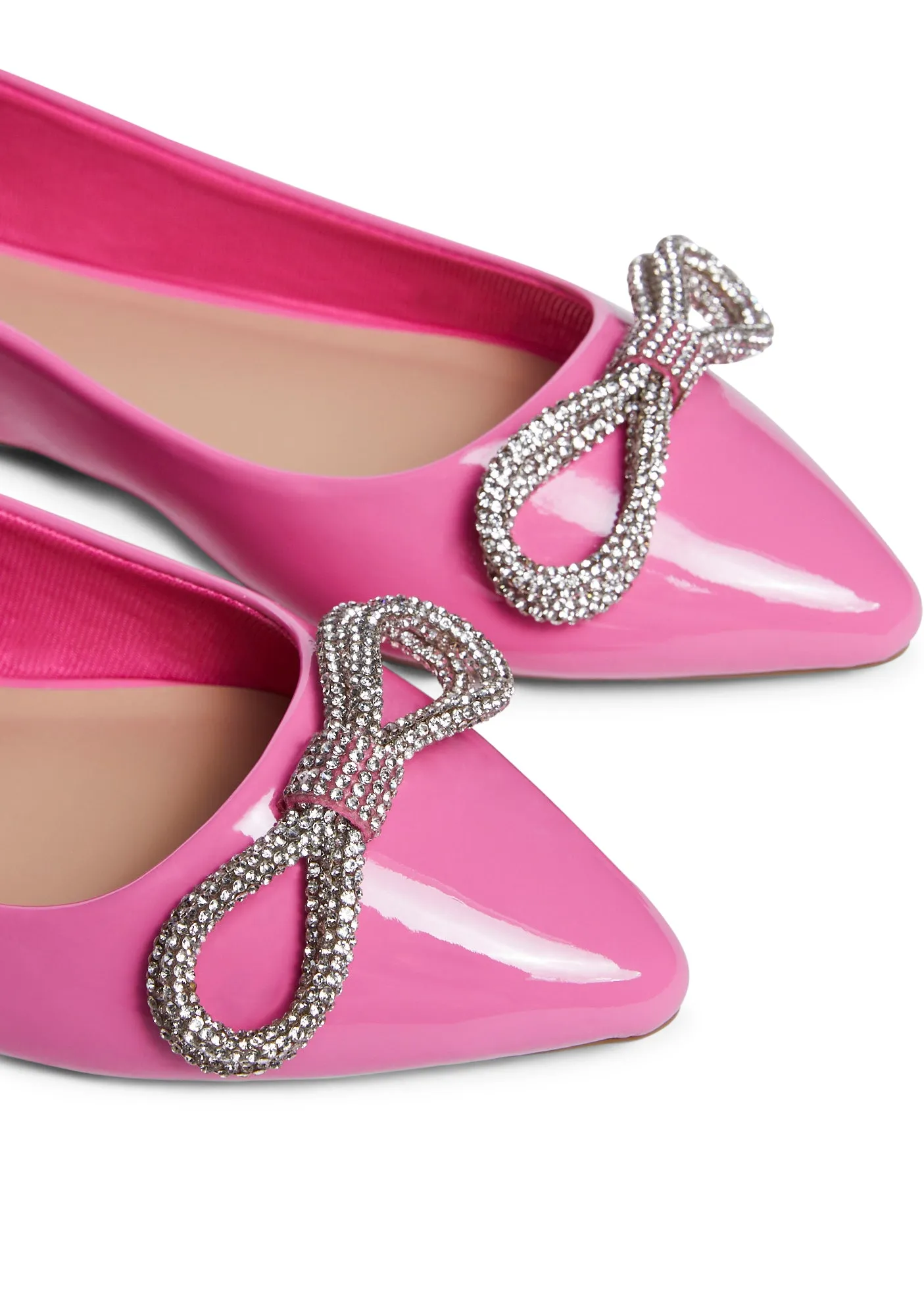 Demure Rendezvous Pointed Flats - Pink