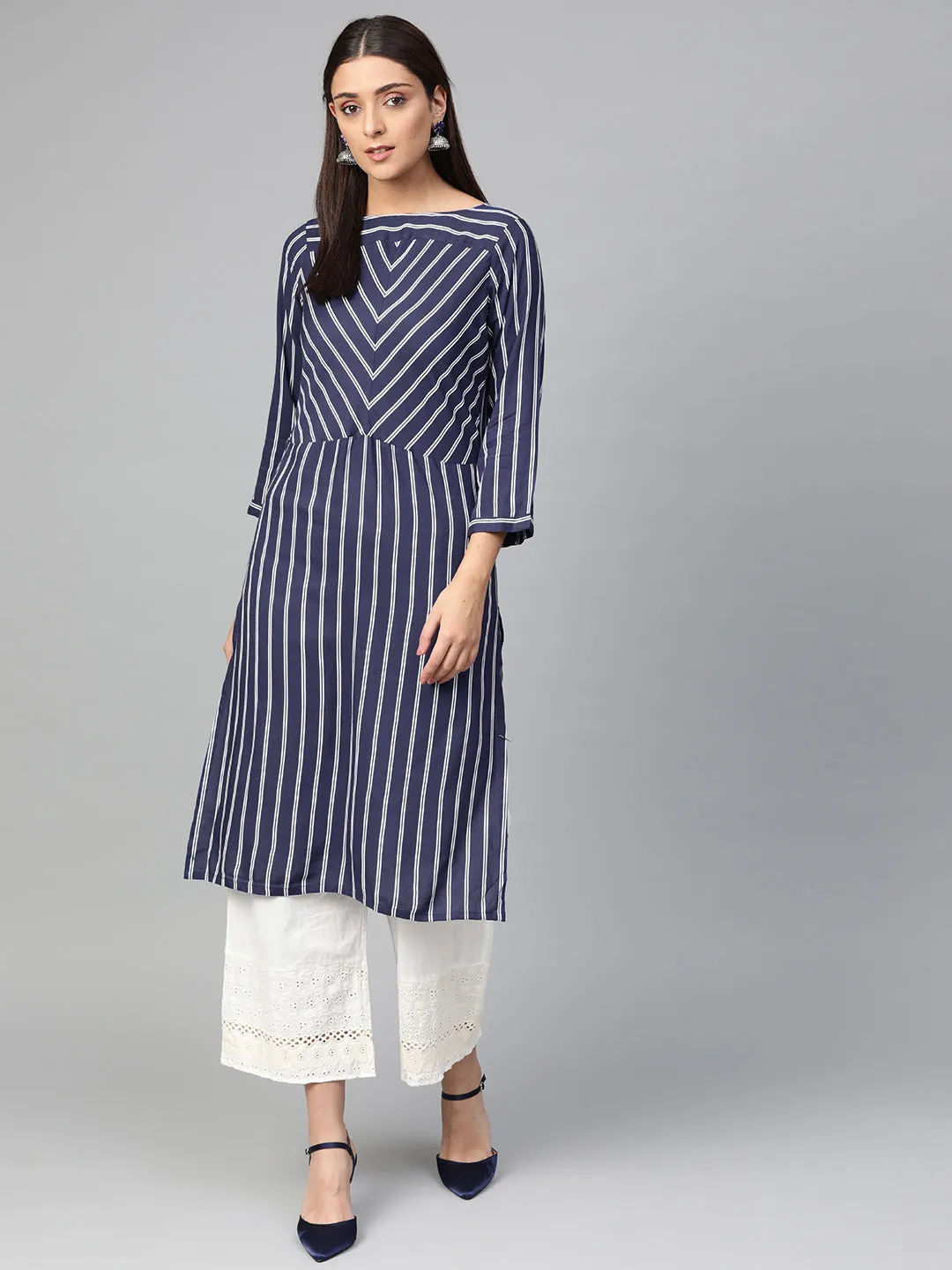 Jashvi Women Navy Blue & White Striped Straight Kurta