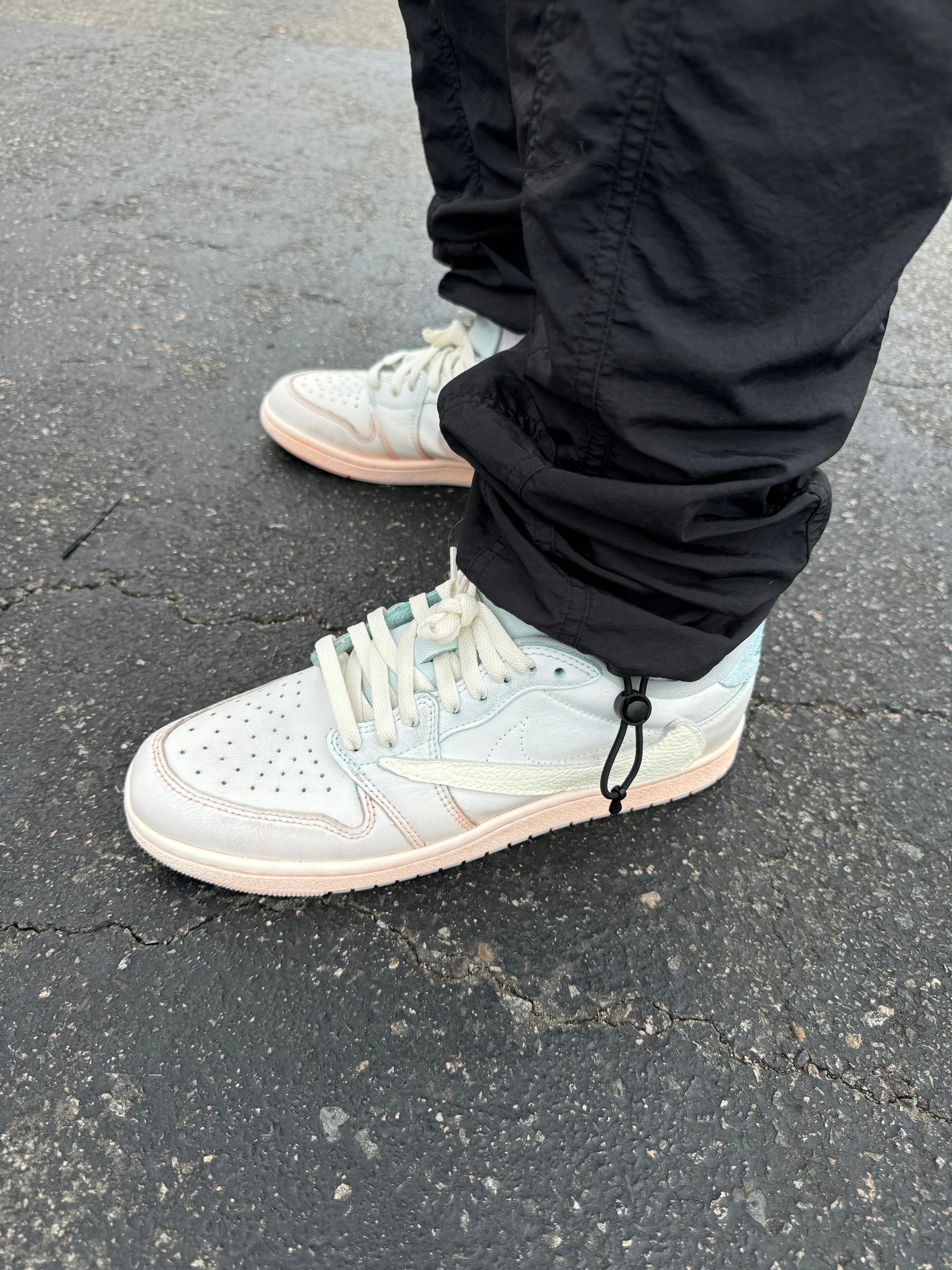 Jordan Retro 1 Low Travis Scott Reverse Swoosh Custom Dip Dye