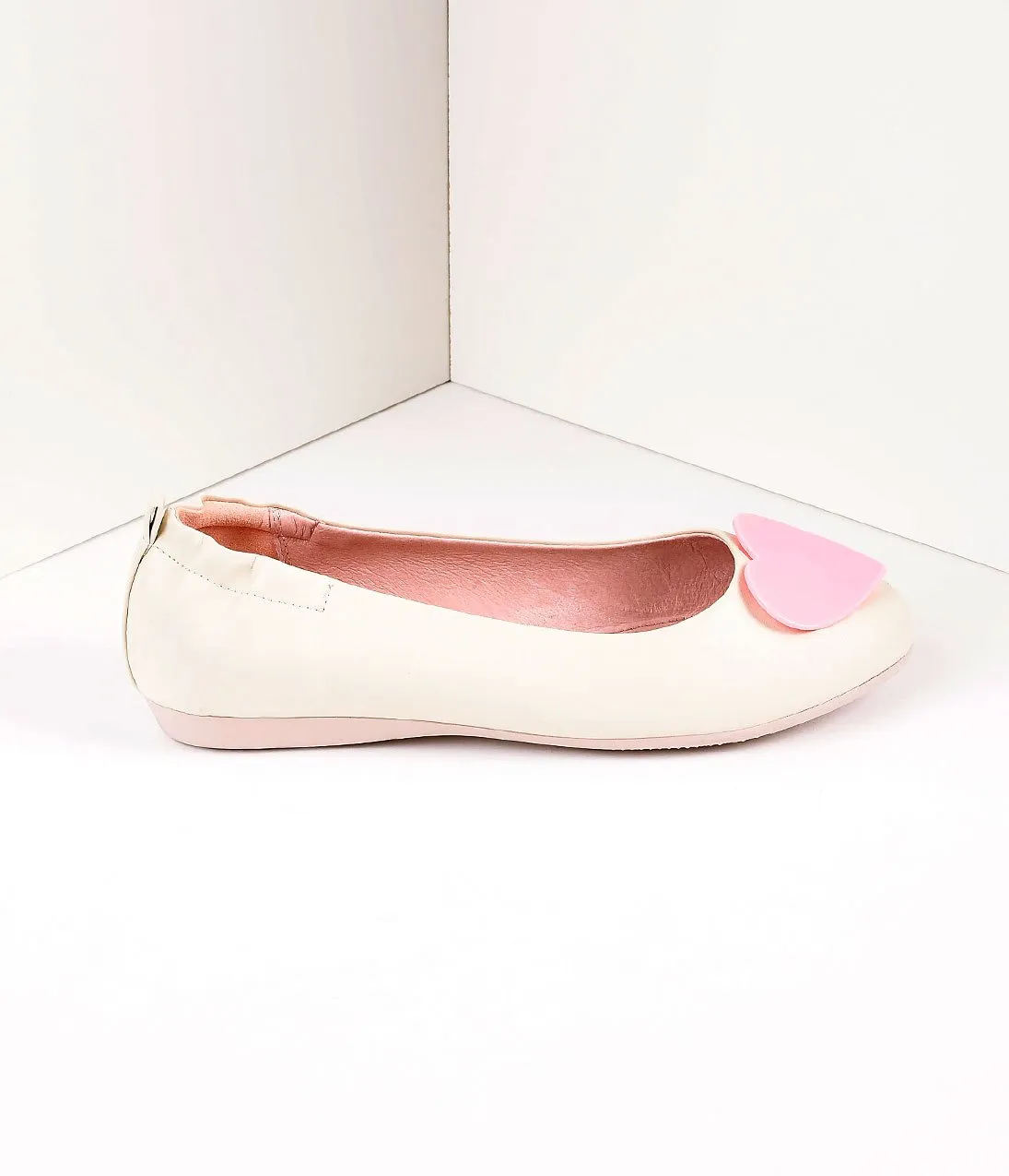 Retro Style Cream Leatherette & Light Pink Heart Ballet Flats