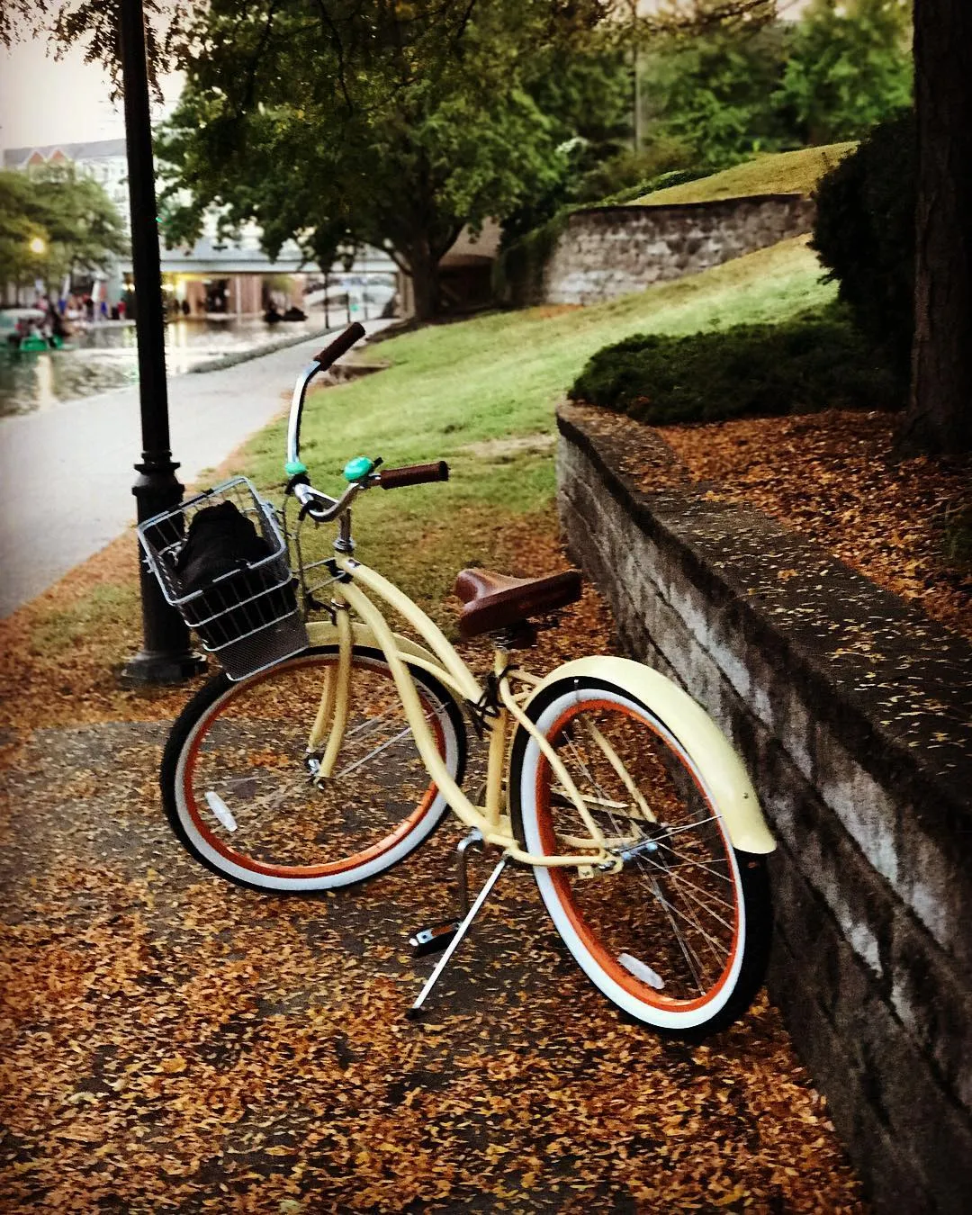 sixthreezero Scholar Woman 3 Speed 26" Beach Cruiser Bike